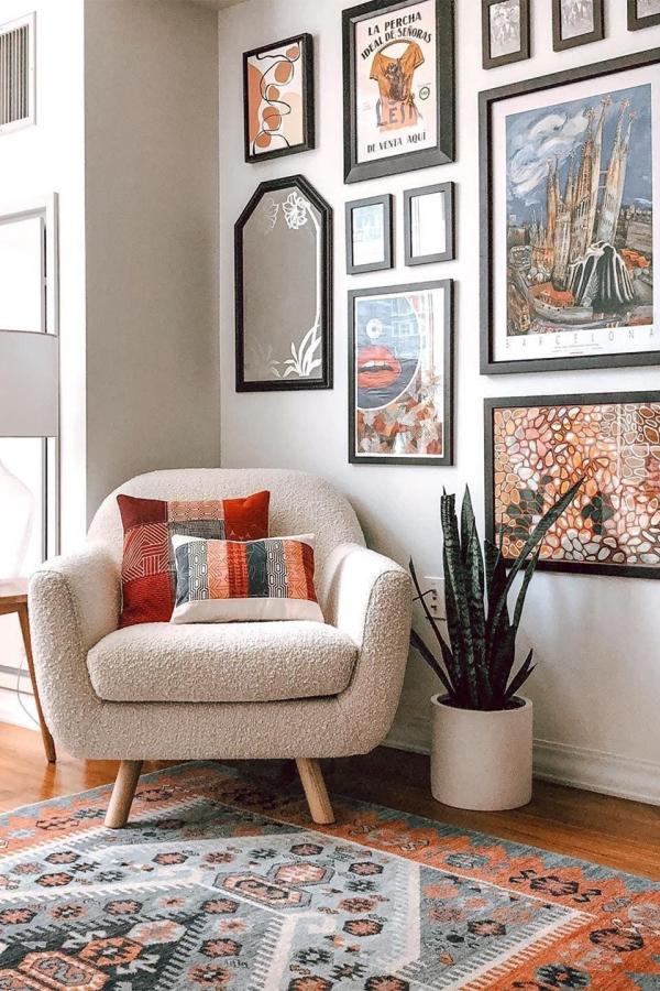 Cozy textures and artistic flair meet in boucle chair ideas.