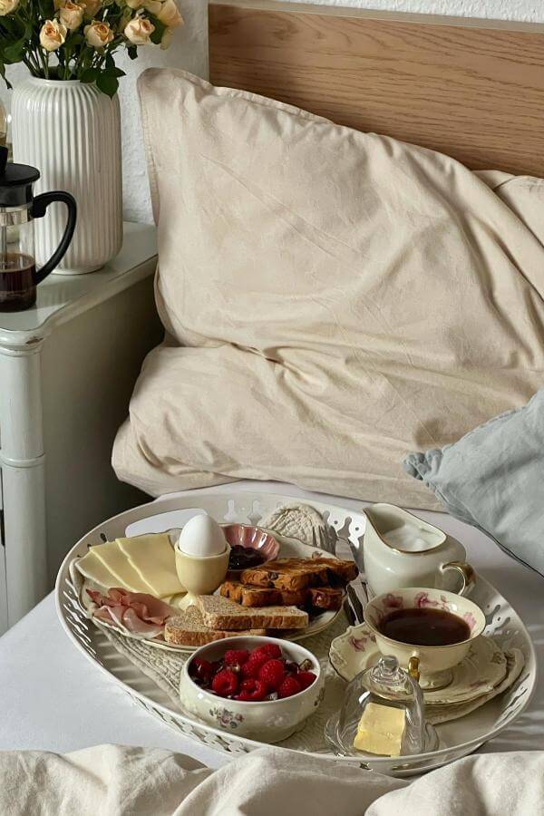 Rustic wooden breakfast tray from @tigerfawn. Perfect for cozy mornings inspired by cottagecore aesthetic.