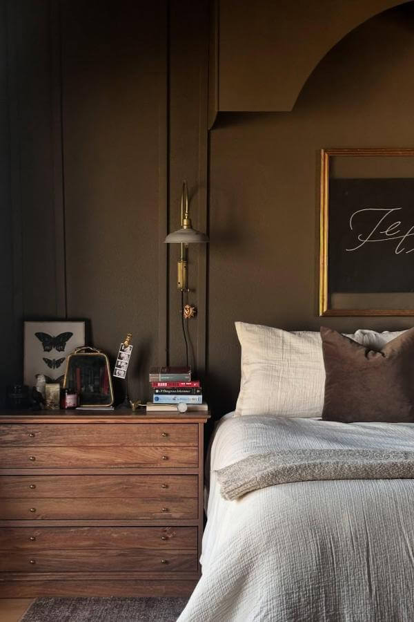 Rustic wooden dresser from @ash.and.theboys. Anchors natural cottagecore charm in cozy spaces.