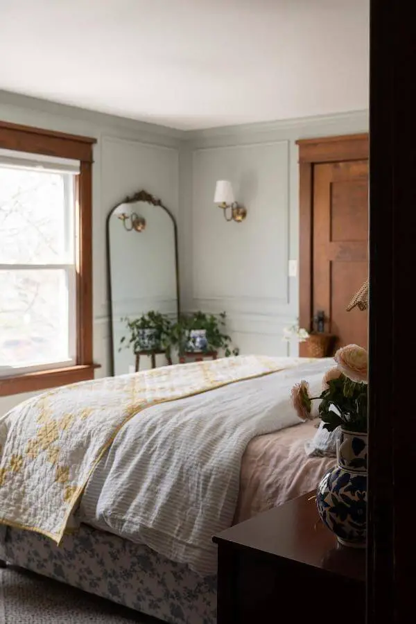 Antique wooden framed mirror from @kindredhomestead. Charming centerpiece for a cozy cottagecore bedroom.