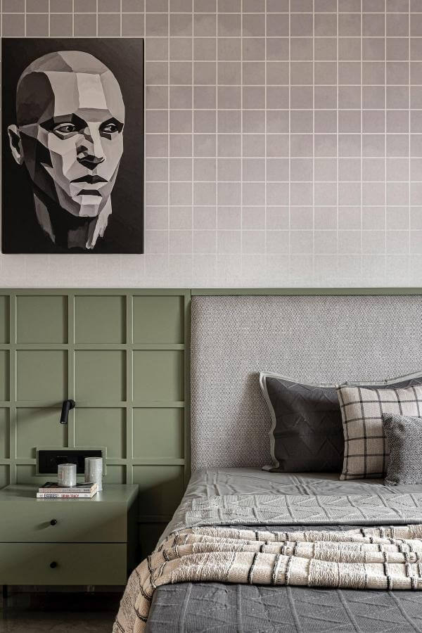 Modern grid accent wall from @vshahdesign_studio. Adds artistic flair to olive green bedroom decor.
