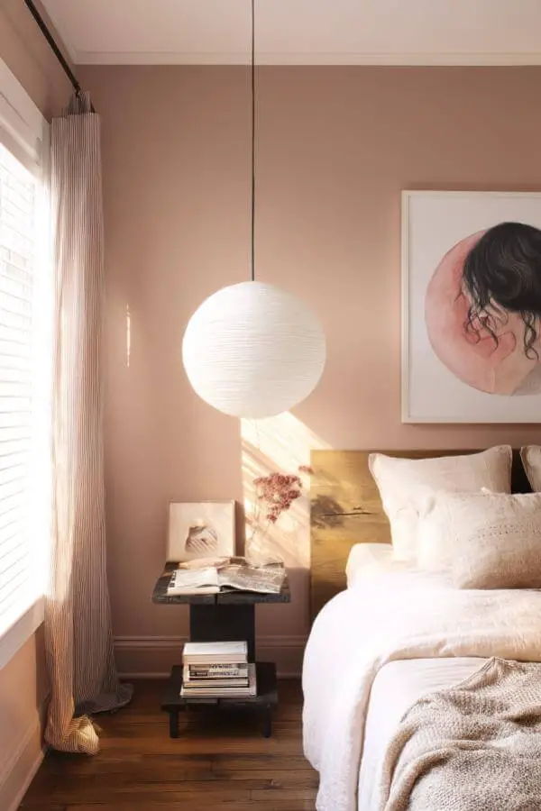 Soft pink glow pendant lighting from dreamy glow with chic pendant lighting in pink teenage girl bedroom ideas.